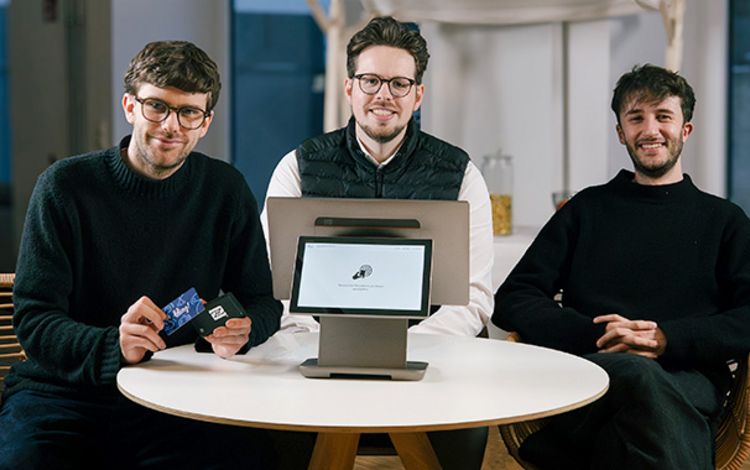 Bling-Co-Founder Nils Feigenwinter, Co-Founder Leon Stephan und Fabian Figueroa Authenac, verantwortlich für Bling Mensa